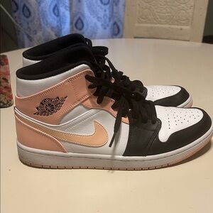 Air jordan crimson tint men’s 11